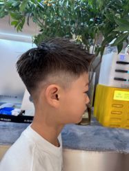 -艾美A·M Hair Salon