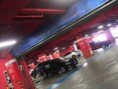 -欧尚超市苏州店停车场(金鸡湖路店)