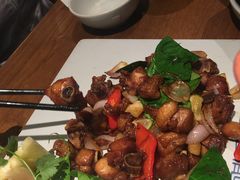 -云海肴·汽锅鸡·云南菜(天山百盛优客店)