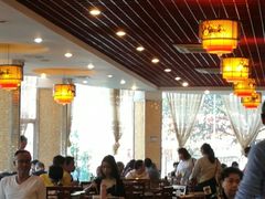 大堂-九尺赵老四鲜鹅肠火锅