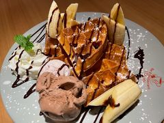朱古力香蕉华夫饼-Lia Cafe Bar Restaurant松山咖啡屋