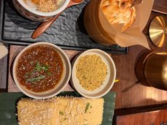 -银米·云南传统过桥米线(双廊黑金冠店)