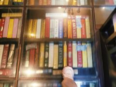 -钟书阁(松江泰晤士小镇店)