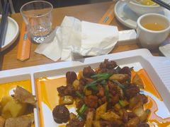 -隔壁老王·家常云南菜(花巷店)