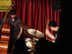 -东岸Cafe 爵士俱乐部