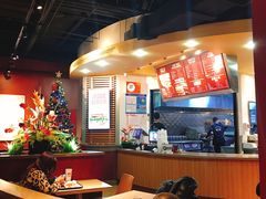 大堂-The Habit Burger Grill 哈比特汉堡(复兴soho店)