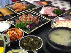 -哈哈碳都·牛肋条无限自助烤肉(宝龙店)