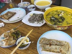 -溢心园香河肉饼总店