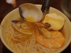-Cuc Gach Quan Restaurant