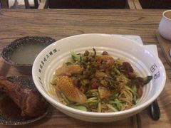 -每碗面馆(新鸿安大厦店)