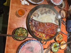 -周小明火锅(黑金冠社区店)