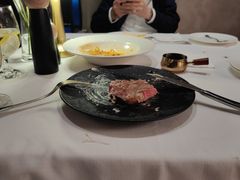 -龙虾酒吧扒房(宁波香格里拉店)