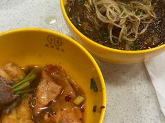 -周周辣年麻辣烫(振兴南路店)