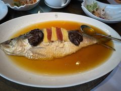 招牌中式清蒸鲥鱼（半条）-苏浙汇(南京西路店)