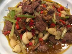 -洞庭土菜小炒馆(易发广场店)