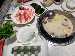 -三人行骨头王火锅(长寿店)