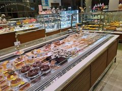 面包甜点陈列柜-巴黎贝甜(常德路店)
