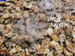 -三亚火车头万人海鲜广场