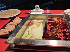 -二荆条·蜀鲜汇城市森林火锅