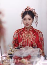 -艾米丽婚纱礼服