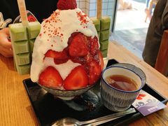 草莓生乳冰-WONDER ICE 萬得冰田(建設路总店)