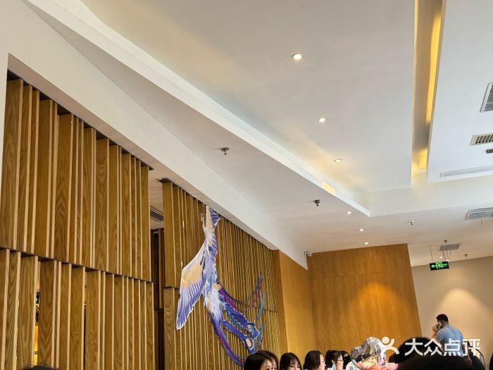 峨嵋小镇·川菜(勒泰中心店)图片