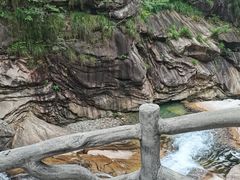 -鄣山大峡谷