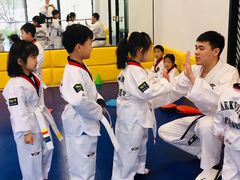 -金载勋跆拳道场(玲东花园店)