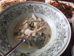 -溢心园香河肉饼总店