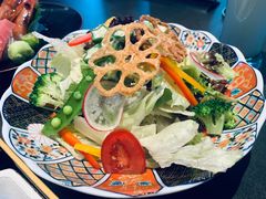-铭牛烧肉·和牛海鲜自助(高新月牙湖店)
