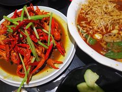 -沪小胖小龙虾(淮海中路旗舰店)