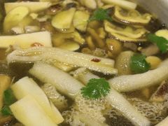 -天宜隆蘑菇宴火锅(石景山旗舰店)
