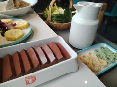 -德天雪花肥牛海鲜火锅(南苑东路店)