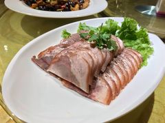 -靠山屯东北农家菜(八龙桥雅苑店)