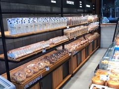 面包甜点陈列柜-惠诚滋知(鸿通城店)
