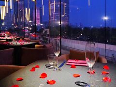 景观位-wann lounge 低温慢煮牛排·清吧