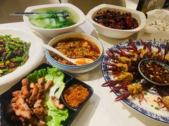 -盐枭肴·川味自贡菜(南强街店)