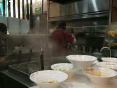 -钟方模白家肥肠粉(春熙店)