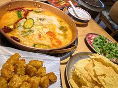 -洱火云南酸菜牛肉火锅(石景山当代商城店)