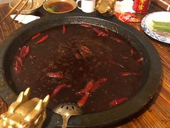 -黄潇洒老火锅(九眼桥宏济巷店)
