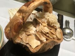 -红鼎豆捞·非遗鲍皇汤火锅(宝丰路店)