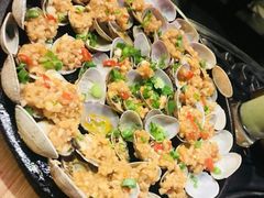 铁板花甲-何师烧烤Pro ·江湖川菜·小龙虾·精酿(太古里旗舰店)