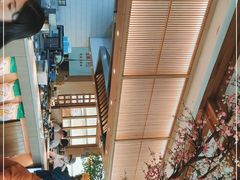 -蜜桃餐厅·伴山(湖滨商业街店)