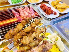 -哈尔滨小酒馆·鲜肉现穿自助烧烤(康新花园店)