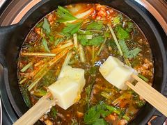 -黔三一夺夺粉酸汤火锅(百信店)