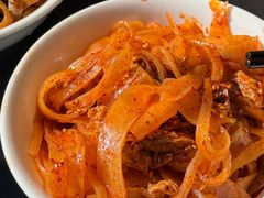 岐山擀面皮-艳阳天民俗村(公园路店)