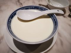 -香港百合居(LCM置汇旭辉广场店)