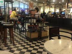 大堂-星巴克(港汇1号办公楼店)