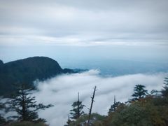 -峨嵋山金顶
