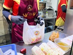 -Bánh Mì Huynh Hoa